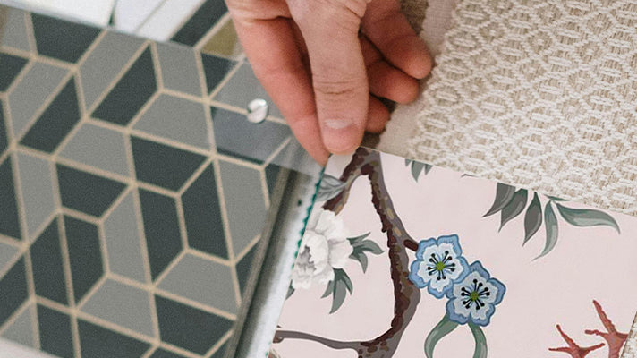 Paint or wallpaper? How to evaluate and choose the right solution for your home