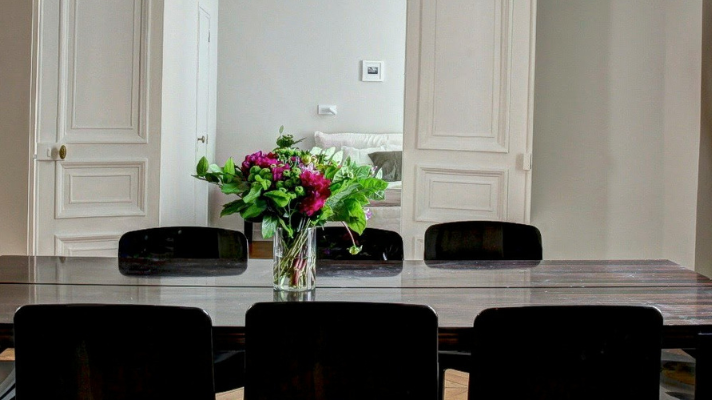 8 Appetite-Increasing Dining Room Wallpaper Ideas