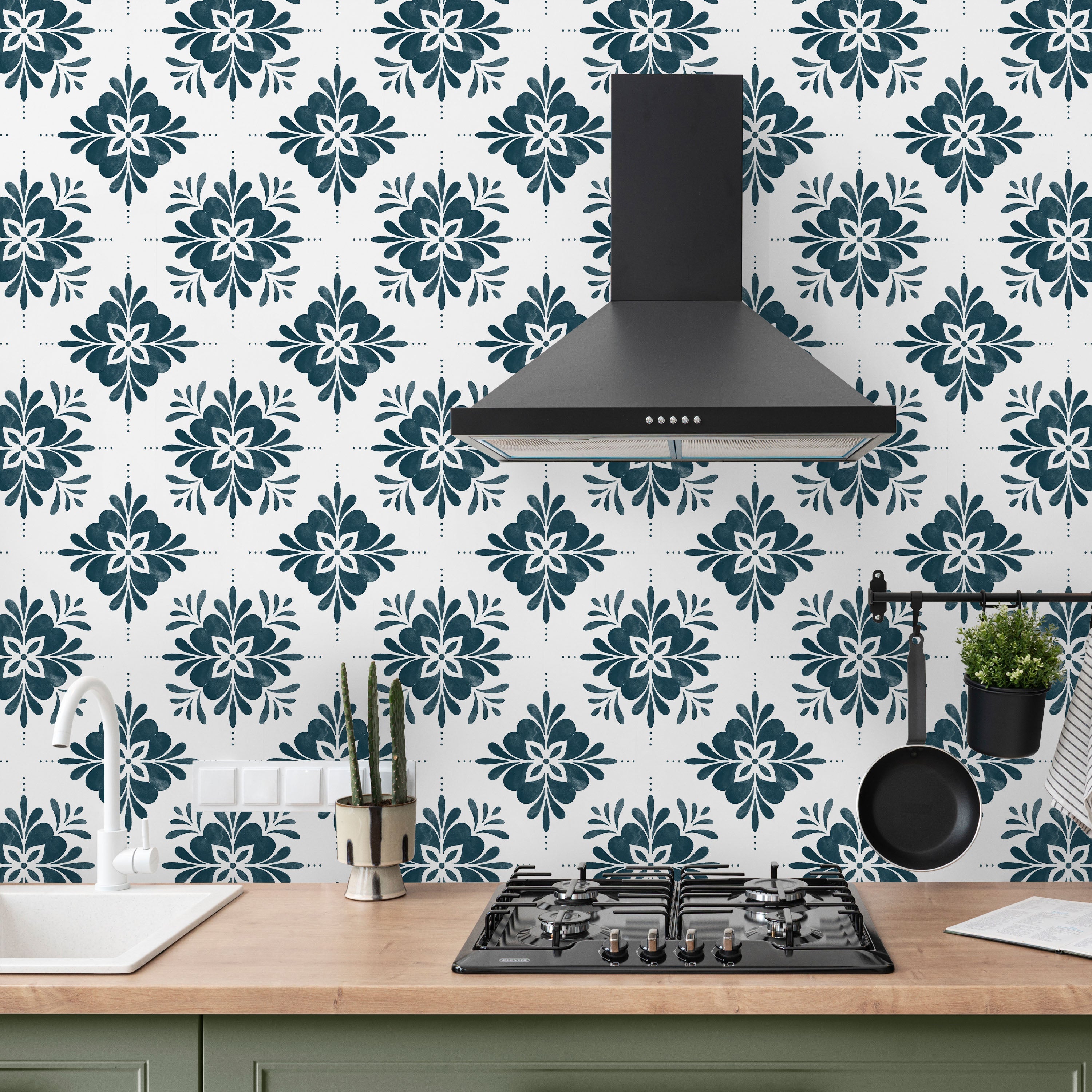 Aria Mandala Peel and Stick Wallpaper, Removable Wallpaper, Traditional Wallpaper - Blue | DeccoPrint