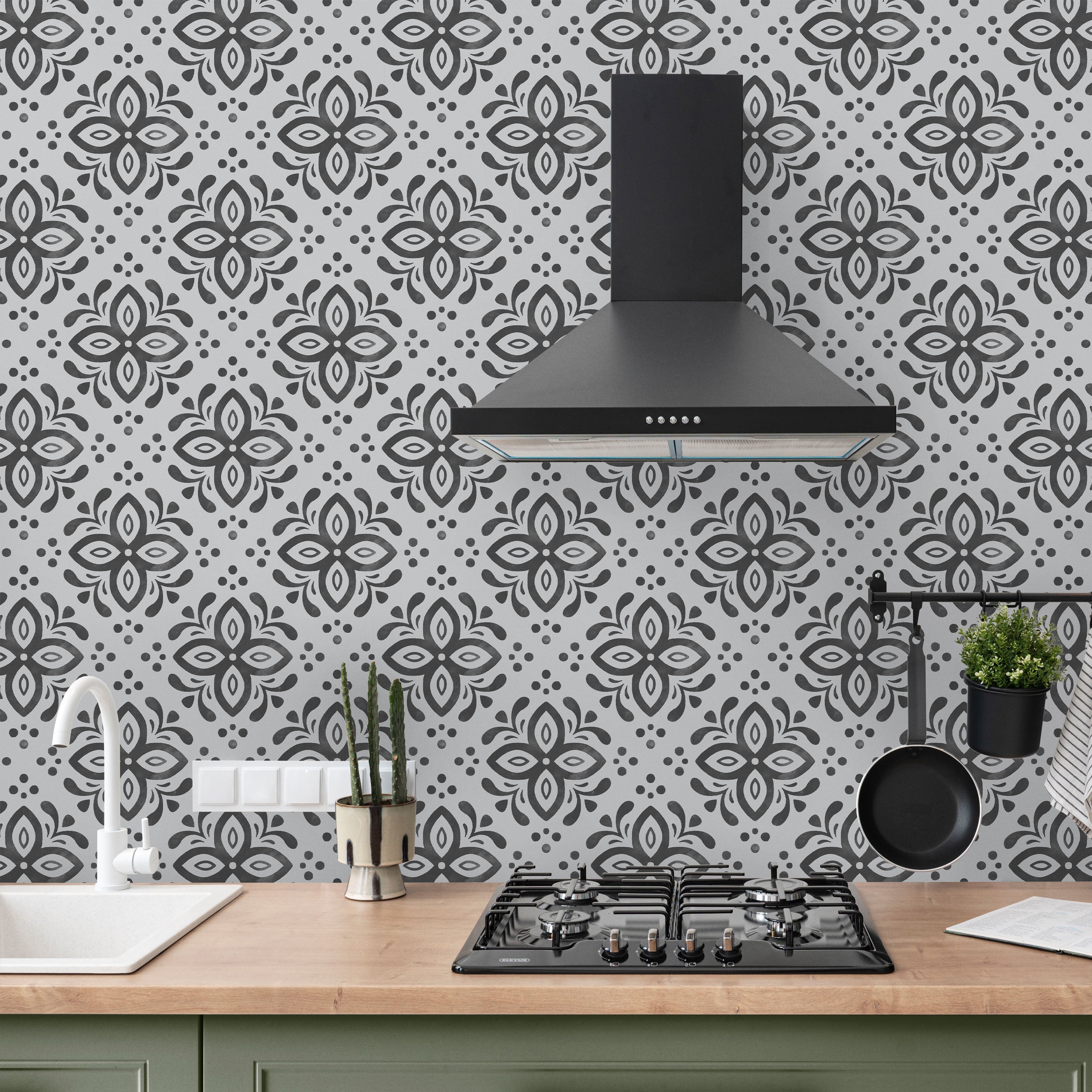 Euforia Mandala Peel and Stick Wallpaper, Removable Wallpaper, Traditional Wallpaper - Gray | DeccoPrint