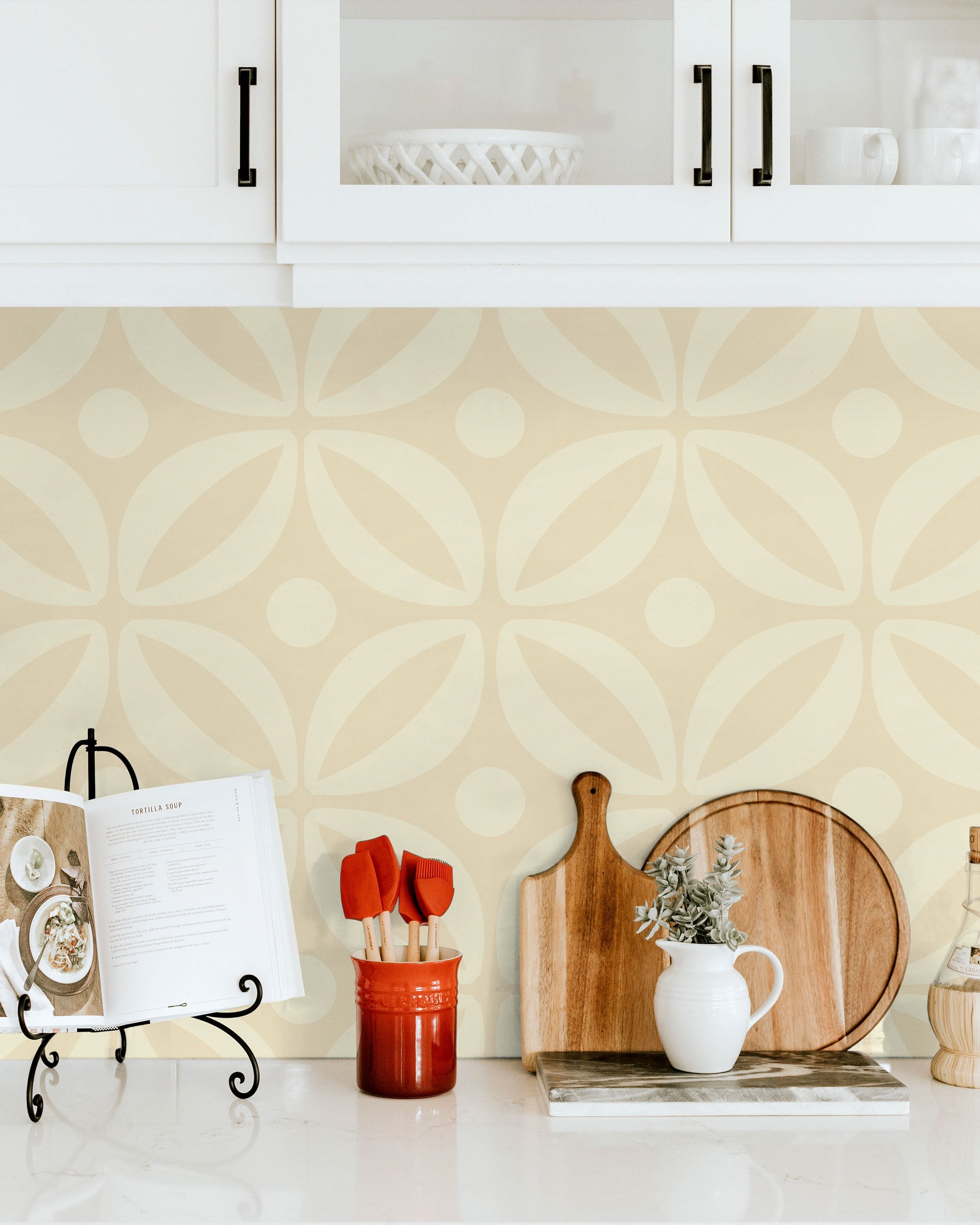 Grid Bloom Peel and Stick Wallpaper, Removable Wallpaper, Traditional Wallpaper - Cream | DeccoPrint