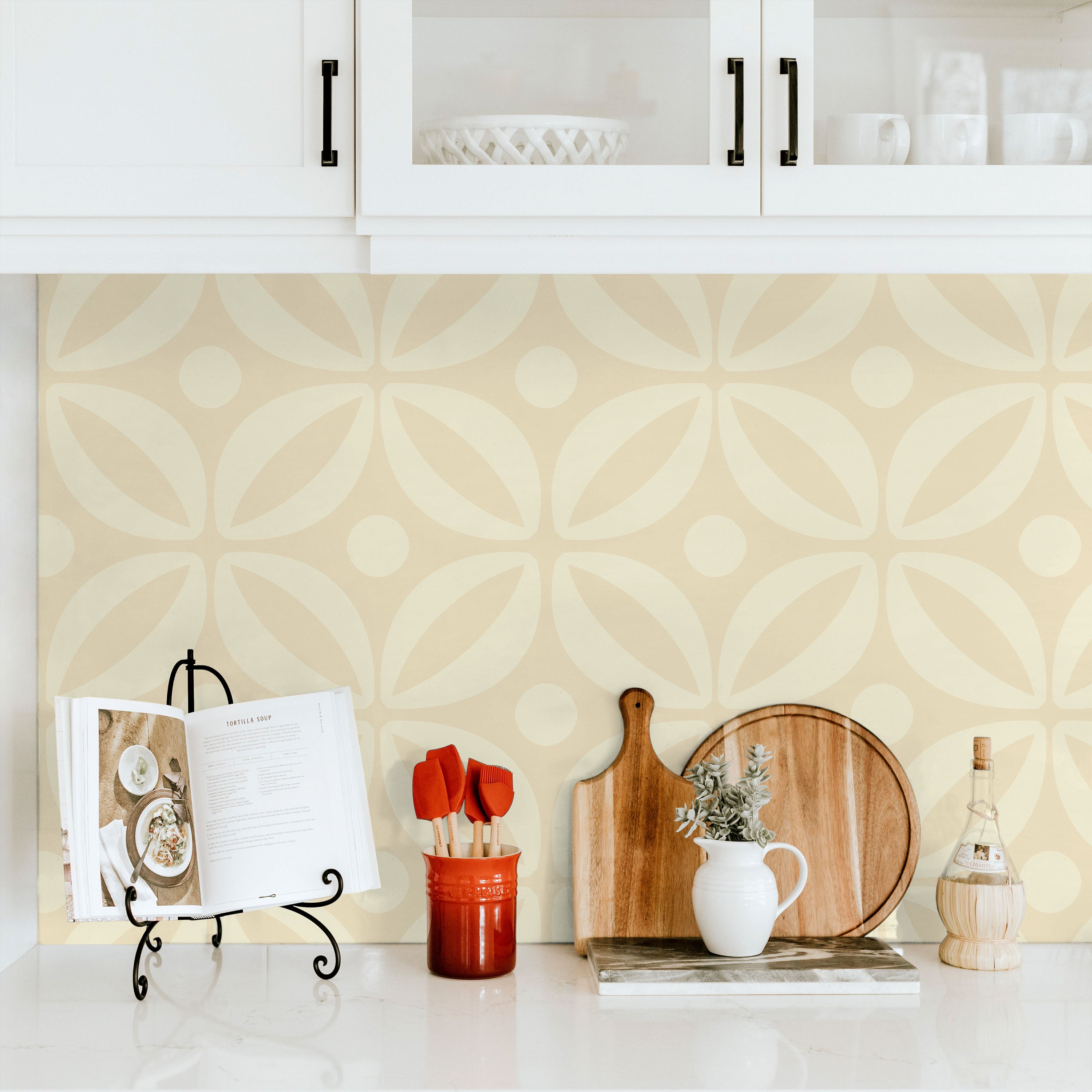 Grid Bloom Peel and Stick Wallpaper, Removable Wallpaper, Traditional Wallpaper - Cream | DeccoPrint