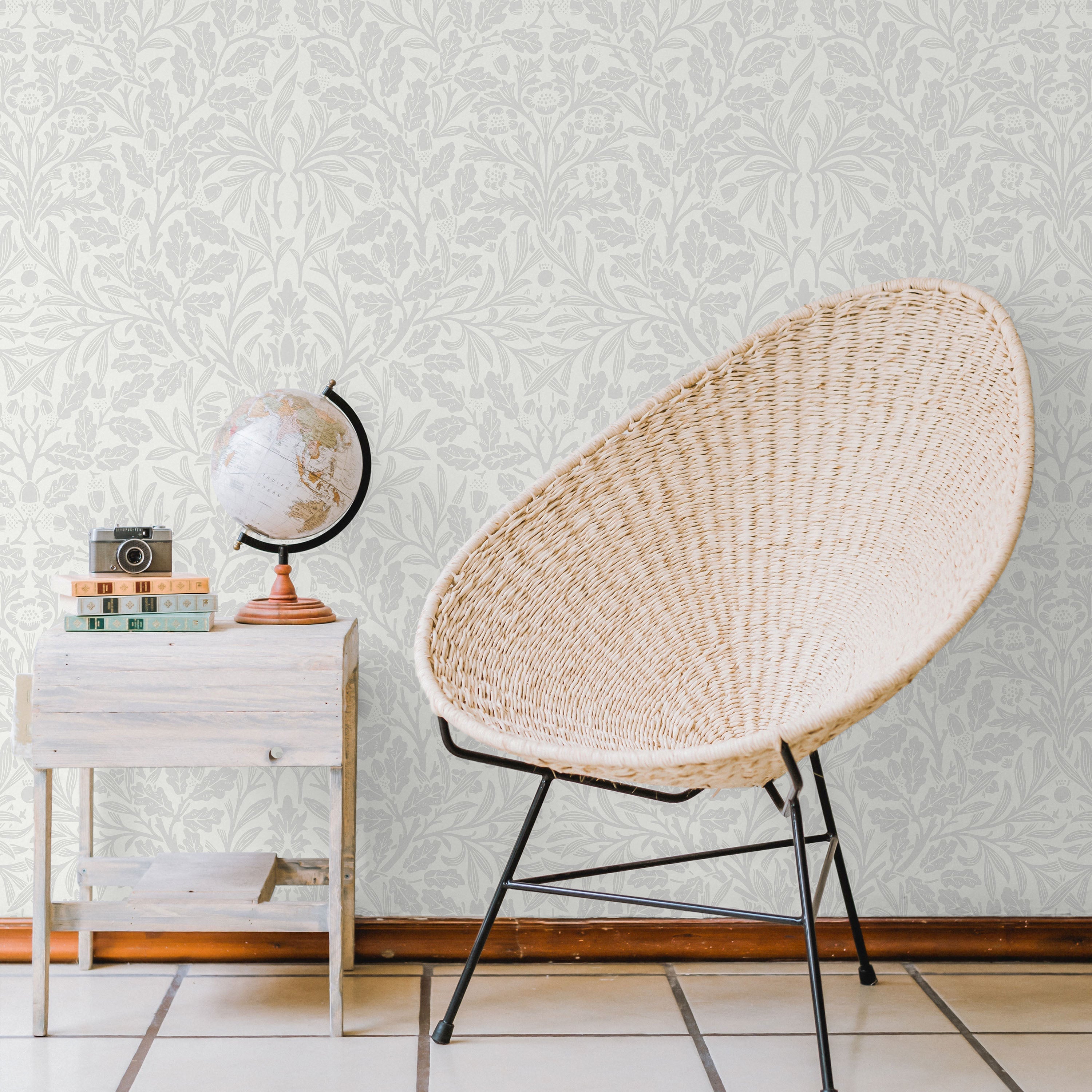 William Morris X Acorn Peel and Stick Wallpaper, Removable Wallpaper, Traditional Wallpaper - White | DeccoPrint