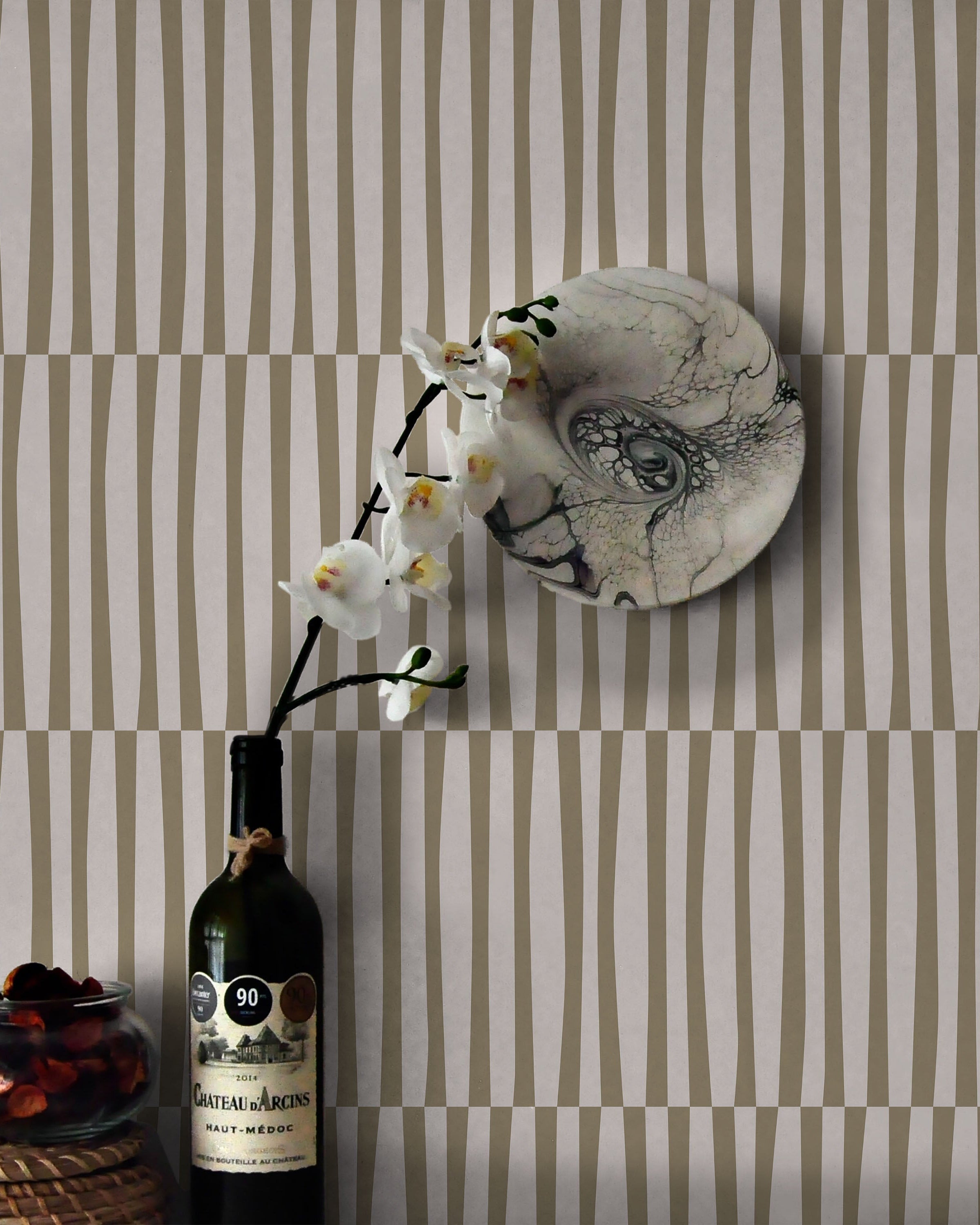 Retro Lines Peel and Stick Wallpaper, Removable Wallpaper, Traditional Wallpaper - Beige | DeccoPrint