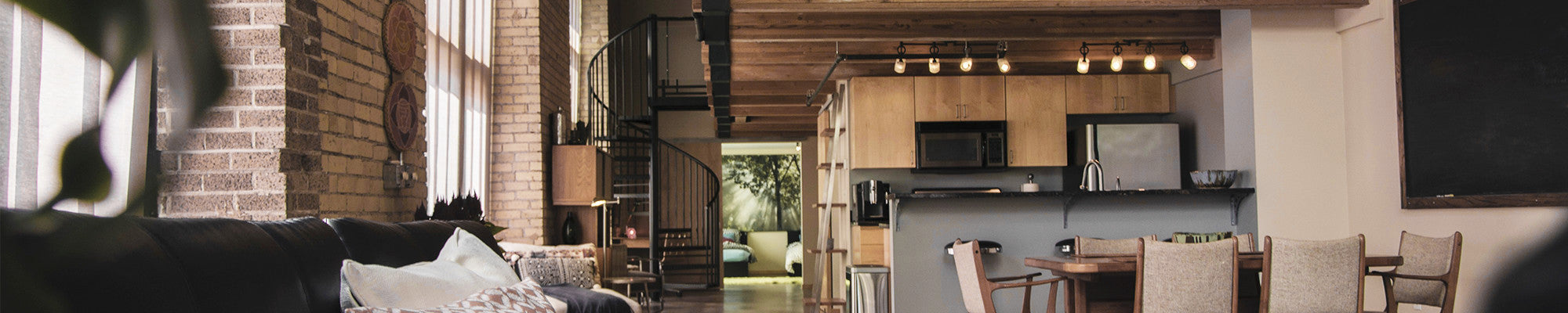 Cozy & clean industrial living room makeover