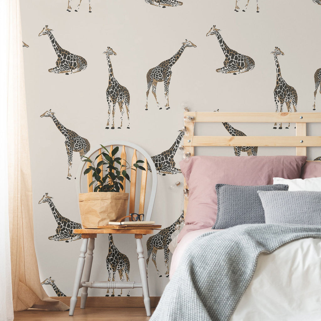 Calm Giraffe Wallpaper | DeccoPrint